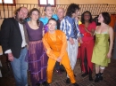 45 - La troupe en coulisses